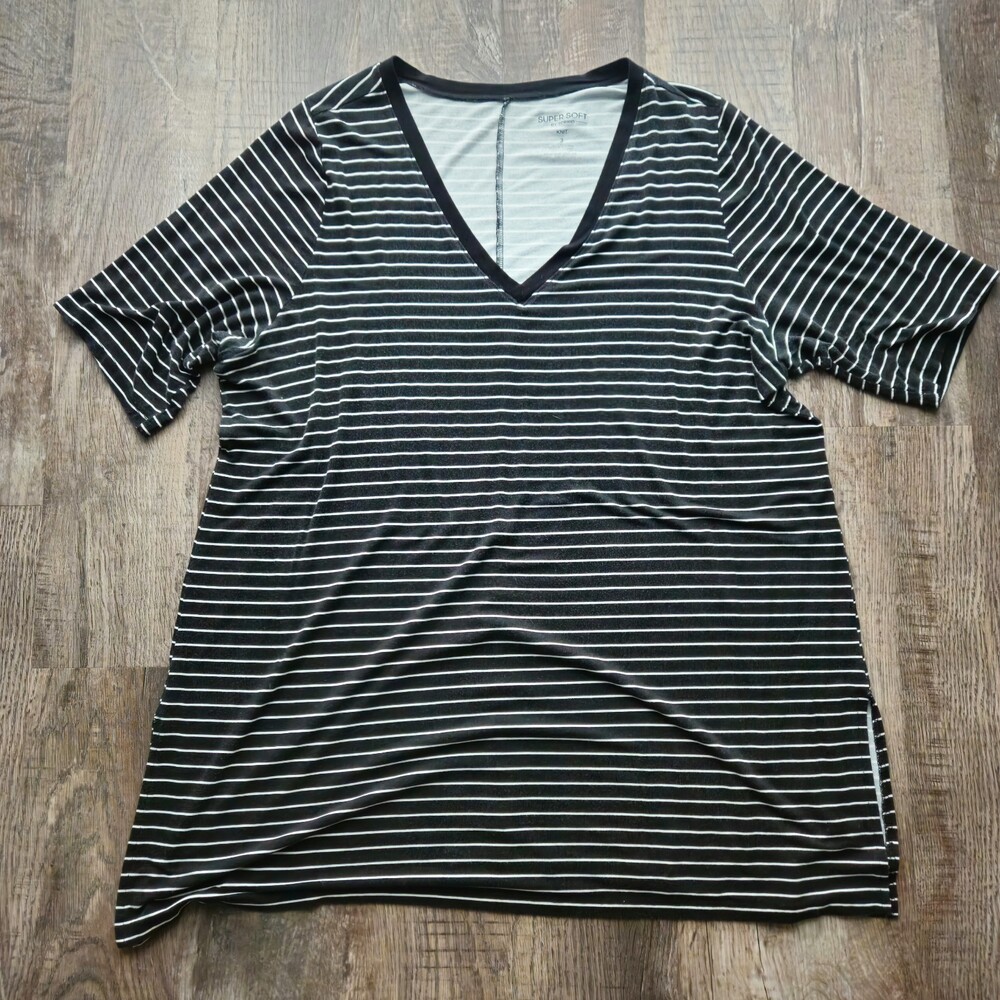 Torrid Stripe Favorite Tunic Super Soft V-Neck Side Slit Tee